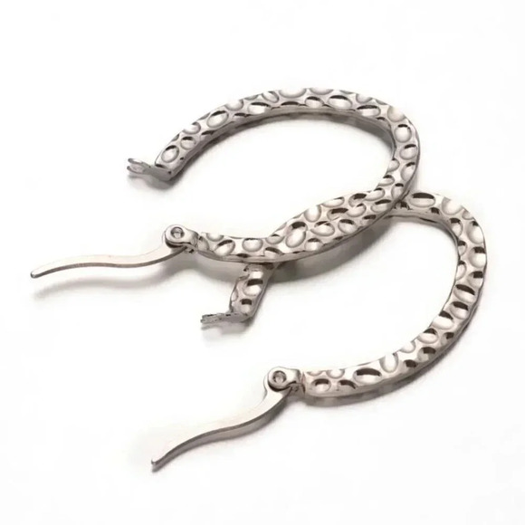 Surgical Stainless Steel Art Deco Carved Hammered Pattern Silver Hoop Earrings - Picture 2 of 2